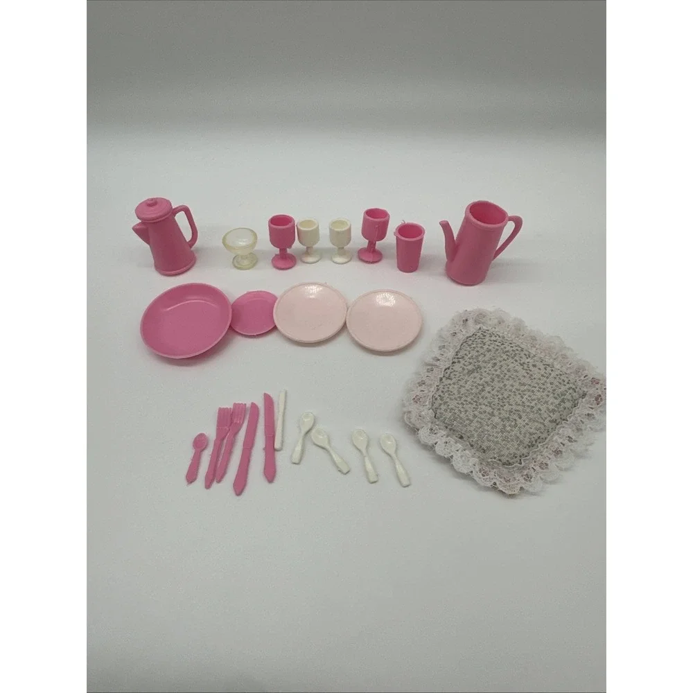 Vintage 1984 Barbie Sweet Roses Mirrored Dining Table Set Accessories Lot Mattel